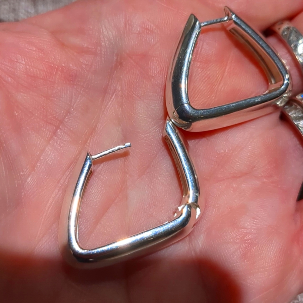 Mejuri Silver Geometric Hoop Earrings